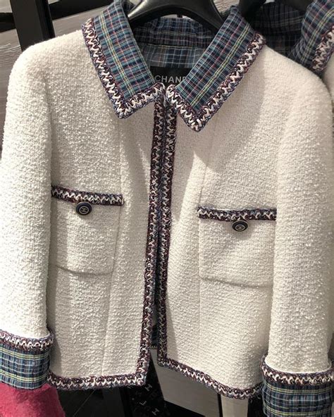 chanel tas tweed|Chanel tweed jacket 2020.